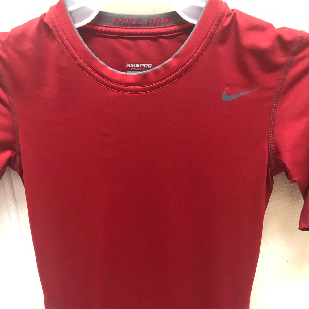 Women’s Nike athletic shirt